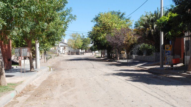 Un hombre apuñaló a dos hermanos de 10 y 17 años