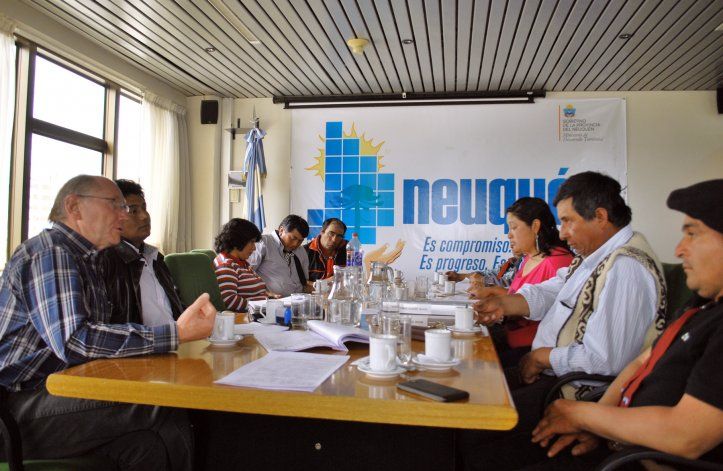 Autoridades del ministerio de Desarrollo Territorial y de la Unidad Ejecutora de la provincia atendieron los reclamos de las distintas asociaciones de crianceros de la zona Centro.