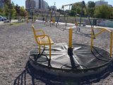 El accidente ocurrió en plena pandemia en 2021. El pie del nene quedó atrapado en una calesita y le dejó secuelas permanentes.