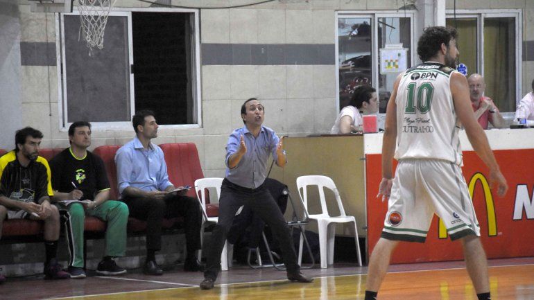 El entrenador sostuvo que fueron irregulares en la primera fase.