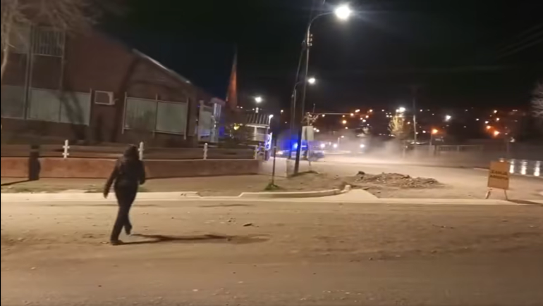 Un petrolero en libertad condicional conducía a toda velocidad y la persecución duró más de una hora