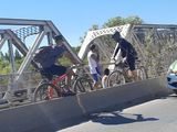 El choque se dio sobre el puente nuevo que va en dirección a Neuquén. Foto: gentileza Miguel Parra.
