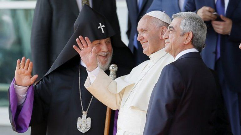 Turquía criticó al papa Francisco por su viaje a Armenia