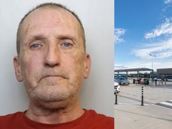 El hombre que subió borracho al avión fue imputado por múltiples cargos penales. El hombre que subió borracho al avión fue imputado por múltiples cargos penales.