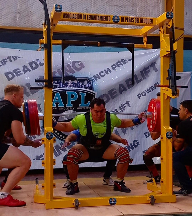 Cuestión de peso: Quintúple campeón mundial neuquino necesita ayuda