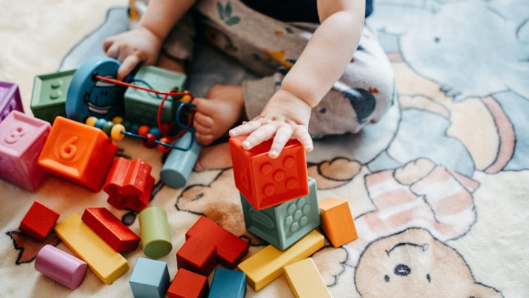 Una madre denuncia que la prepaga no quiere autorizar las terapias de su hijo