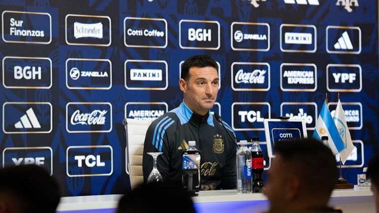 La emotiva conferencia de prensa de Lionel Scaloni y el periodista que se largó a llorar