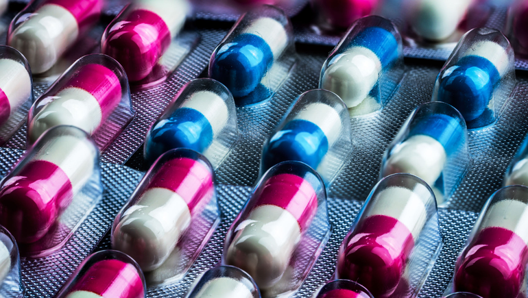 Aprueban una ley que controlará más la compra de antibióticos