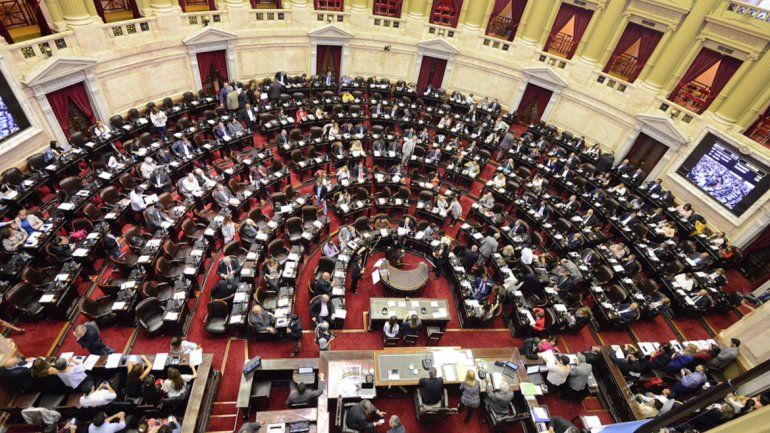 Nación y gobernadores acordaron un bono compensador para 9 millones de jubilados