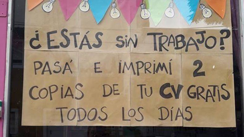 Un gesto que emociona: la librería que imprime CV gratis