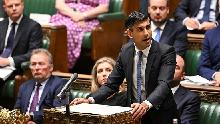 Aprueban una controvertida ley sobre inmigración