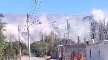 Un fuerte sismo hizo desmoronar cerros próximos al Famatina en La Rioja