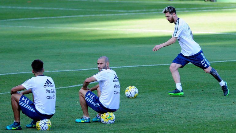 Ayer por la tarde la Selección tuvo práctica con plantel completo.