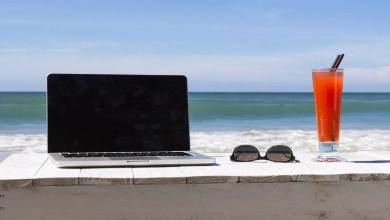 Teletrabajo desde la playa: Barbados ofrece incentivos a extranjeros