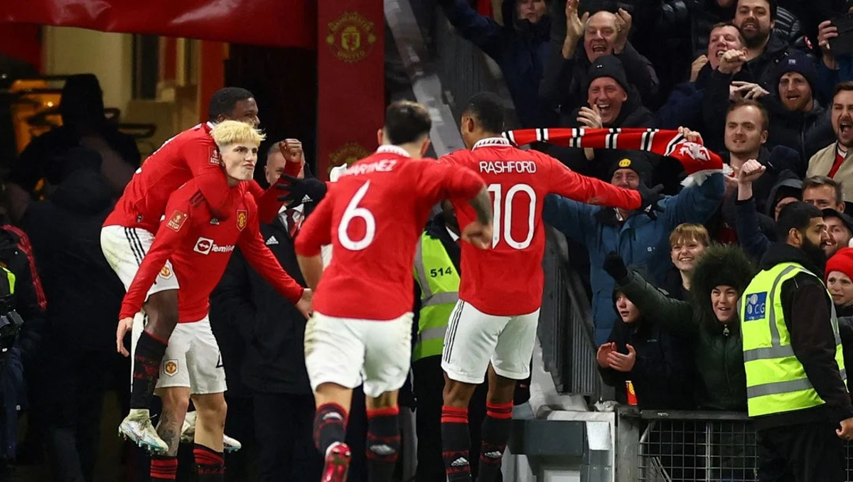 Garnacho marcó un gol agónico en el  triunfo del Manchester