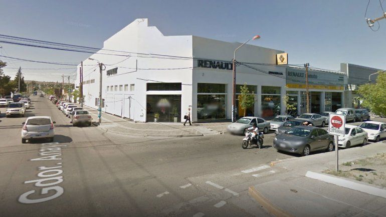 Auto 0 Km roto: para la concesionaria se siguió el protocolo y la dueña tendrá que esperar