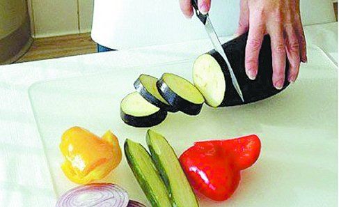 Cambiarán requisitos para manipular alimentos