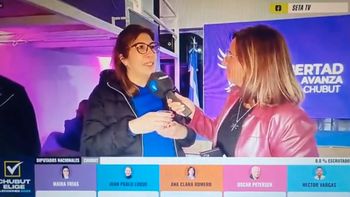 La nota en vivo se hizo cuando el comicio llegaba a su fin y ya se esperaban los primeros resultados de los sufragios en Chubut.   | LM Neuquen La nota en vivo se hizo cuando el comicio llegaba a su fin y ya se esperaban los primeros resultados de los sufragios en Chubut.