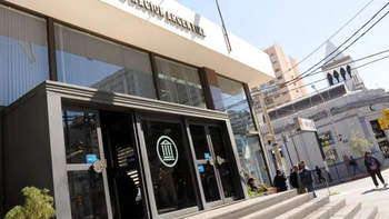 El Banco Nación tiene dos sucursales en la ciudad de Neuquén / Foto El Banco Nación tiene dos sucursales en la ciudad de Neuquén / Foto