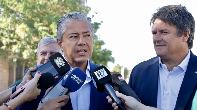 Rolando Figueroa se refirió a su viaje a Panamá / Foto Prensa Gobierno