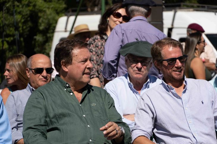 El gobernador rionegrino junto al titular de la Sociedad Rural de Bariloche. Foto: prensa SRB. El gobernador rionegrino junto al titular de la Sociedad Rural de Bariloche. Foto: prensa SRB.