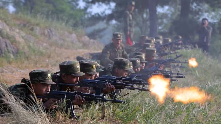 Kim Jong-un envió unos 10.000 soldados para respaldar a las fuerzas de Vladimir Putin en Ucrania Kim Jong-un envió unos 10.000 soldados para respaldar a las fuerzas de Vladimir Putin en Ucrania