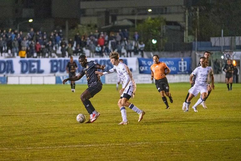 En 25 minutos se lo dieron vuelta a Deportivo Rincón, que perdió de nuevo en Río Cuarto