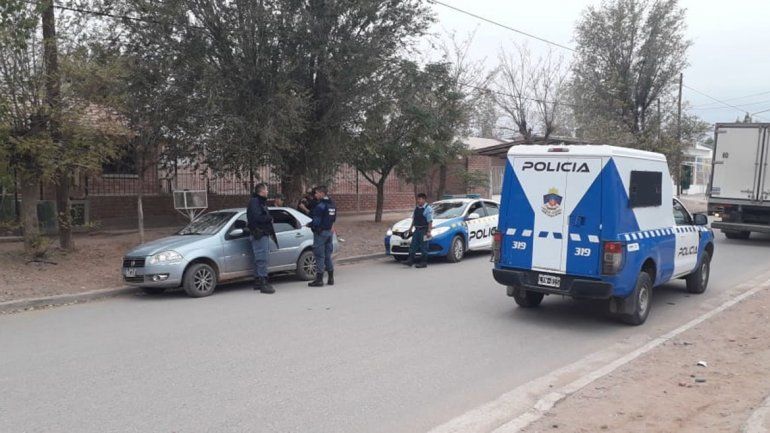 Dos gremialistas de la Uocra, detenidos con un revólver