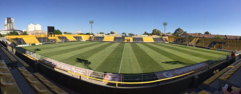 ¡Increíble! El Rojo irá por el ascenso un día después de su Centenario; fecha y sede