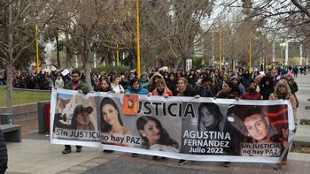 marchan por agustina en el dia de su cumpleanos marchan por agustina en el dia de su cumpleanos