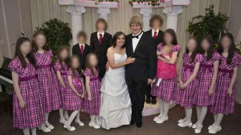 Condenan a prisión perpetua al matrimonio que sometía a torturas y abusos a sus 13 hijos