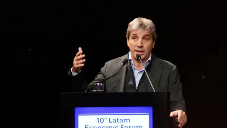 Luis Caputo pidió a los empresarios que apoyen al Gobierno: No los vamos a defraudar