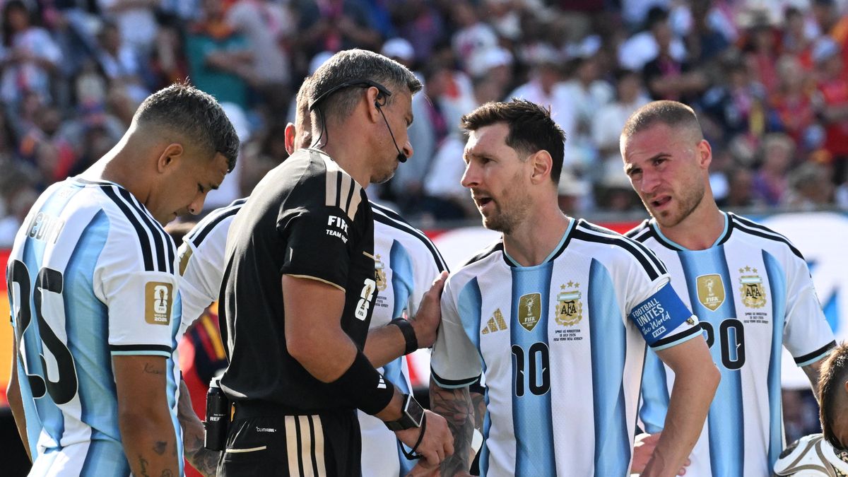Elige tu propia aventura: la arenga de Messi y las teorías conspirativas de la final Argentina-España