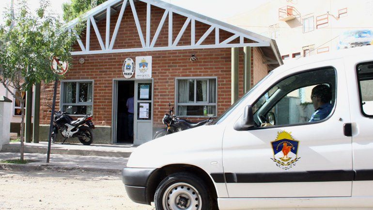 Dijo que trabajaba en el municipio y  asaltó a una mujer