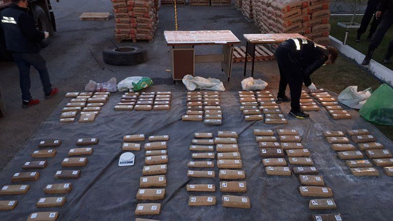 Secuestraron un inmenso cargamento de drogas: hay 7 detenidos