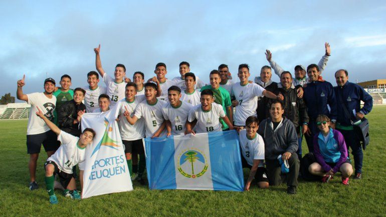 El fútbol y el voley neuquino están en la final en Chubut