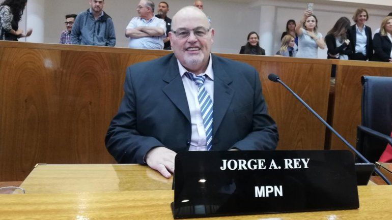 El concejal Jorge Rey asumió en el Deliberante.