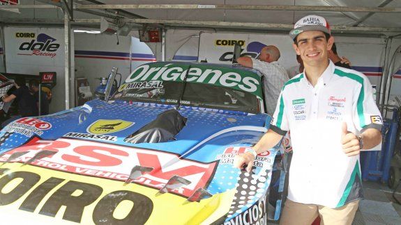 Por la revancha. Camilo Echevarría, en el patio de su casa. El neuquino busca revancha tras su buen comienzo y mal final en la apertura en Viedma.&nbsp;