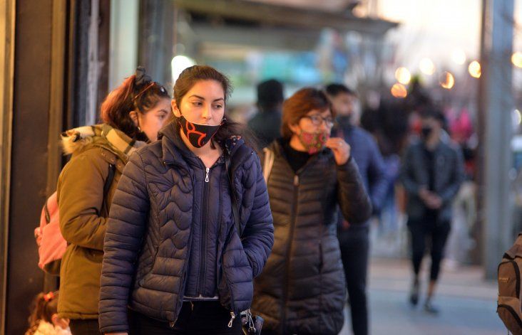 Neuquén flexibilizó restricciones pero la ocupación en las terapias siguen altas.