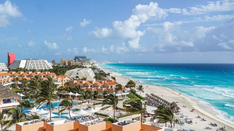 Asesinan a seis personas en un emblemático balneario mexicano de Cancún