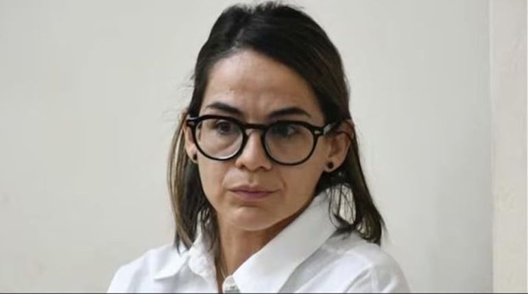 Una odontóloga le sacó 12 dientes a un nene y fue condenada por mala praxis.