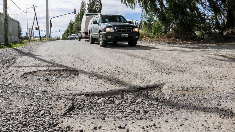 Intendentes se reunirán con Katopodis por el asfalto de calle Futaleufú