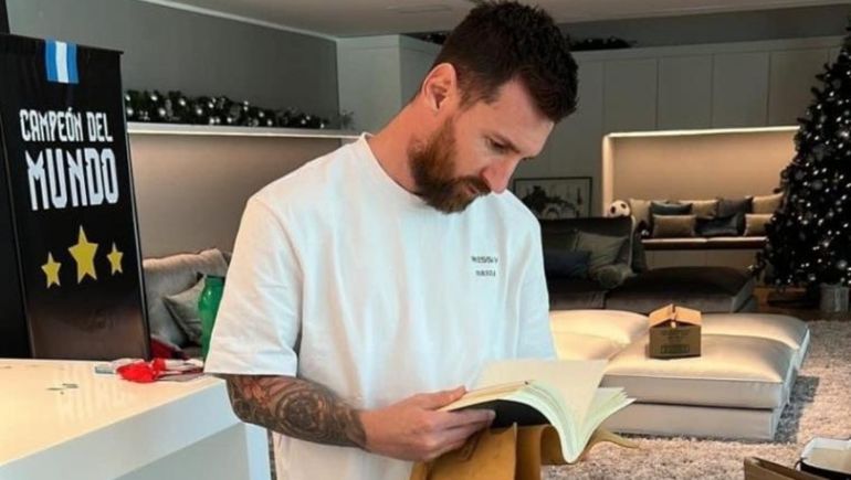 ¿Te imaginas a Lionel Messi leyéndote un texto de semiótica?