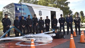 Los drones de la policía rural de La Pampa tienen sensores térmicos que detectan el movimiento de personas en plena oscuridad. Los drones de la policía rural de La Pampa tienen sensores térmicos que detectan el movimiento de personas en plena oscuridad.