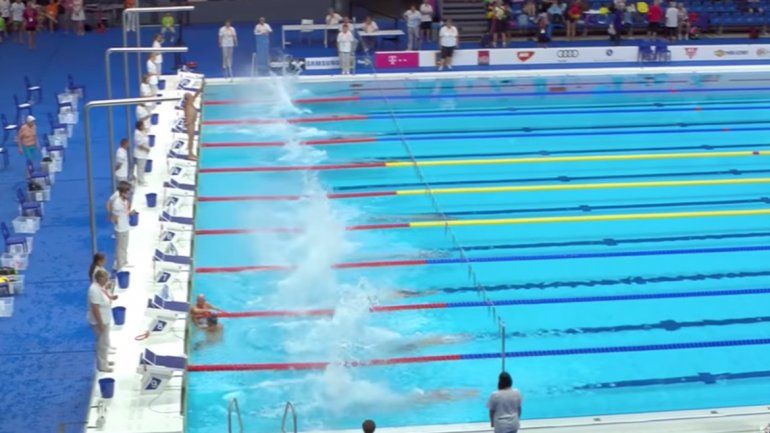 El gesto de un nadador español al que le negaron el homenaje a las víctimas