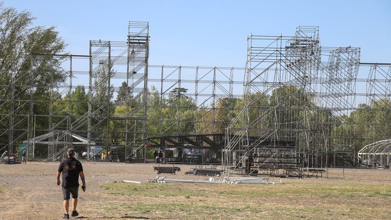 La Fiesta de la Confluencia tendrá un escenario gigante