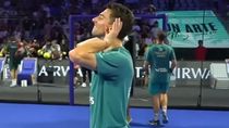 el padel tambien festeja: di nenno gano en malaga y celebro a lo enzo fernandez el padel tambien festeja: di nenno gano en malaga y celebro a lo enzo fernandez