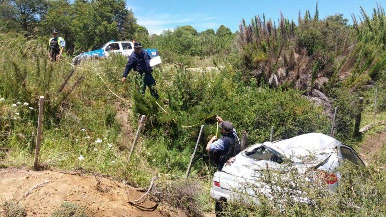 El cinturón de seguridad lo salvó tras un espectacular vuelco