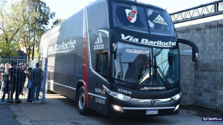 Murió por Covid el chofer que trasladaba al plantel de River