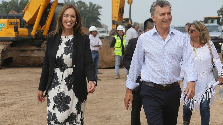 Macri recorrió junto a la gobernadora de Buenos Aires obras en una ruta.